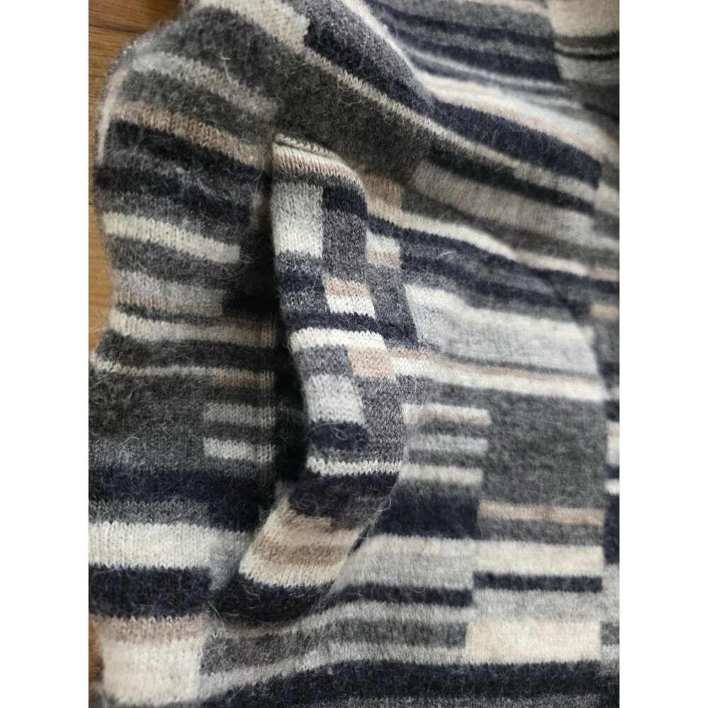 Peruvian Connection Open Face Alpaca Sweater Gray… - image 5